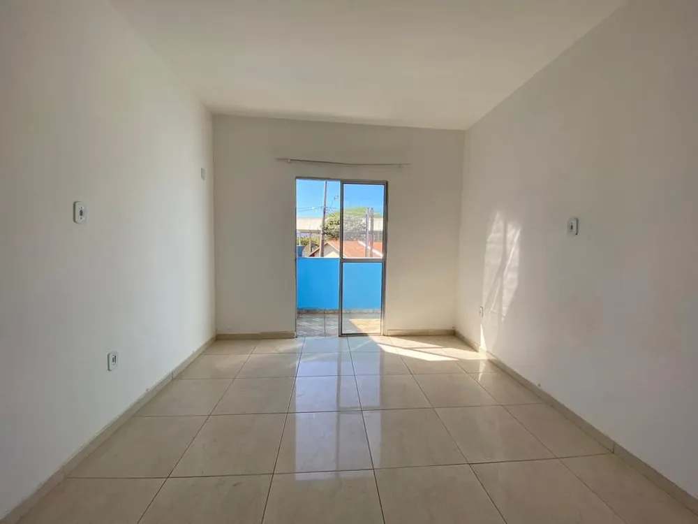 Casa, 2 quartos, 83 m² - Foto 2