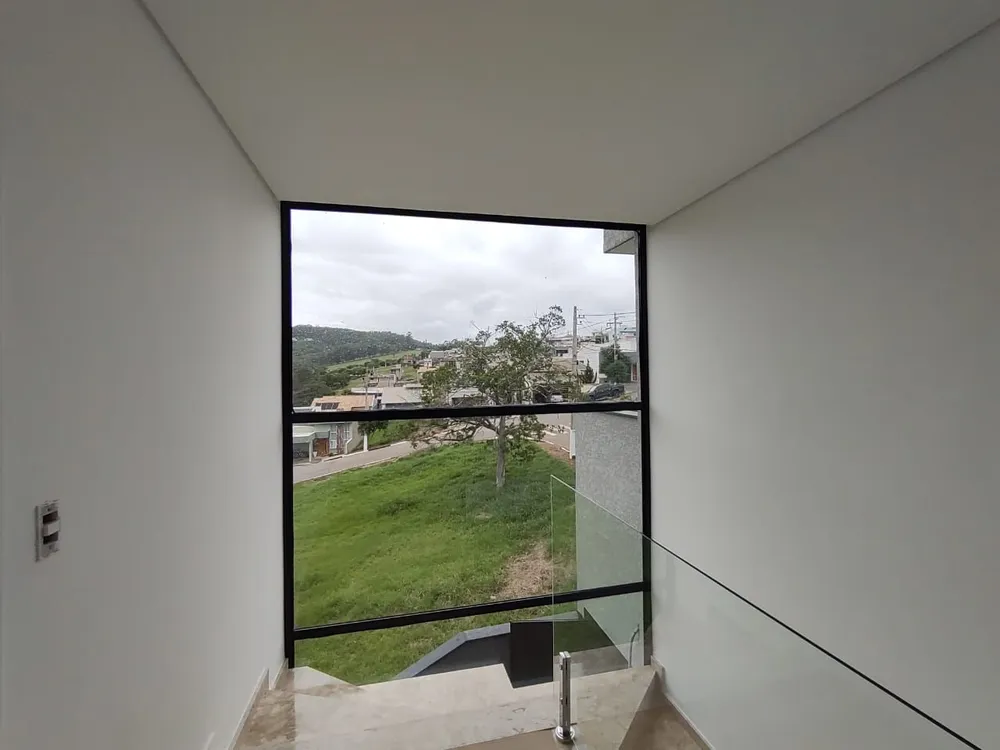Sobrado, 4 quartos, 303 m² - Foto 2