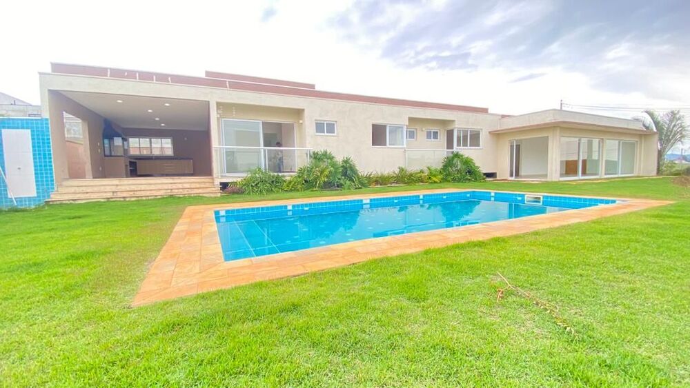 Casa, 3 quartos, 300 m² - Foto 1
