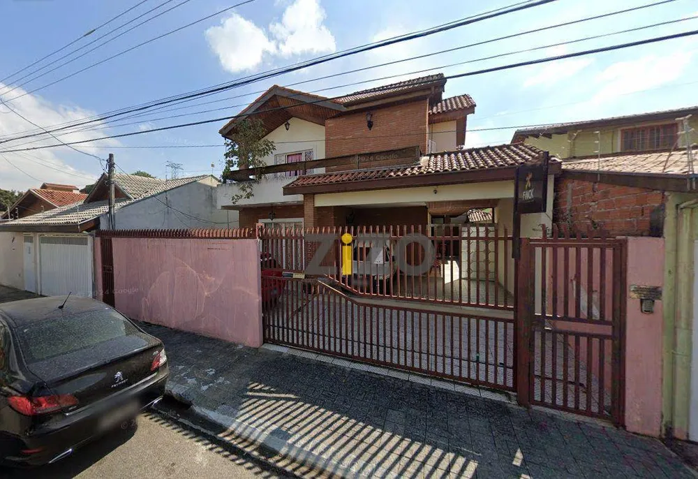Casa, 5 quartos, 162 m² - Foto 1