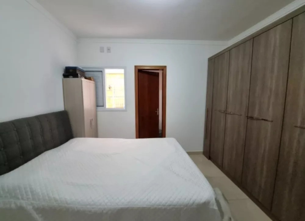 Casa à venda com 2 quartos, 100m² - Foto 3