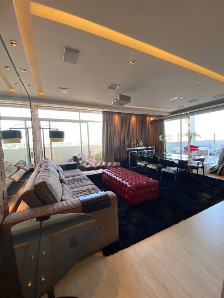 Apartamento, 3 quartos, 211 m² - Foto 1