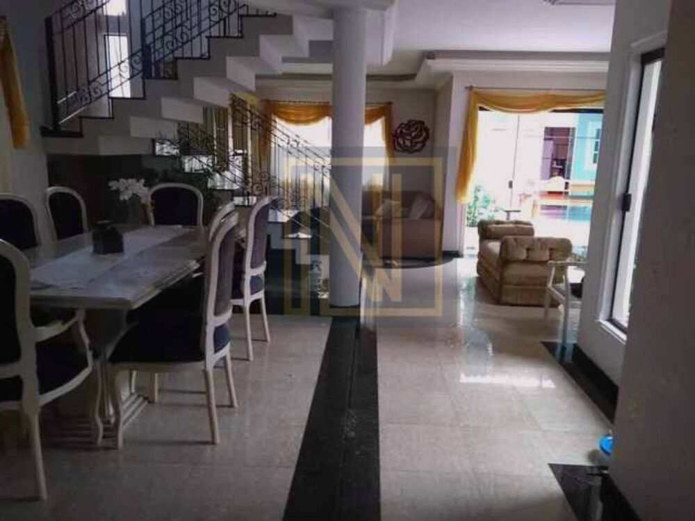 Casa à venda com 4 quartos, 340m² - Foto 6