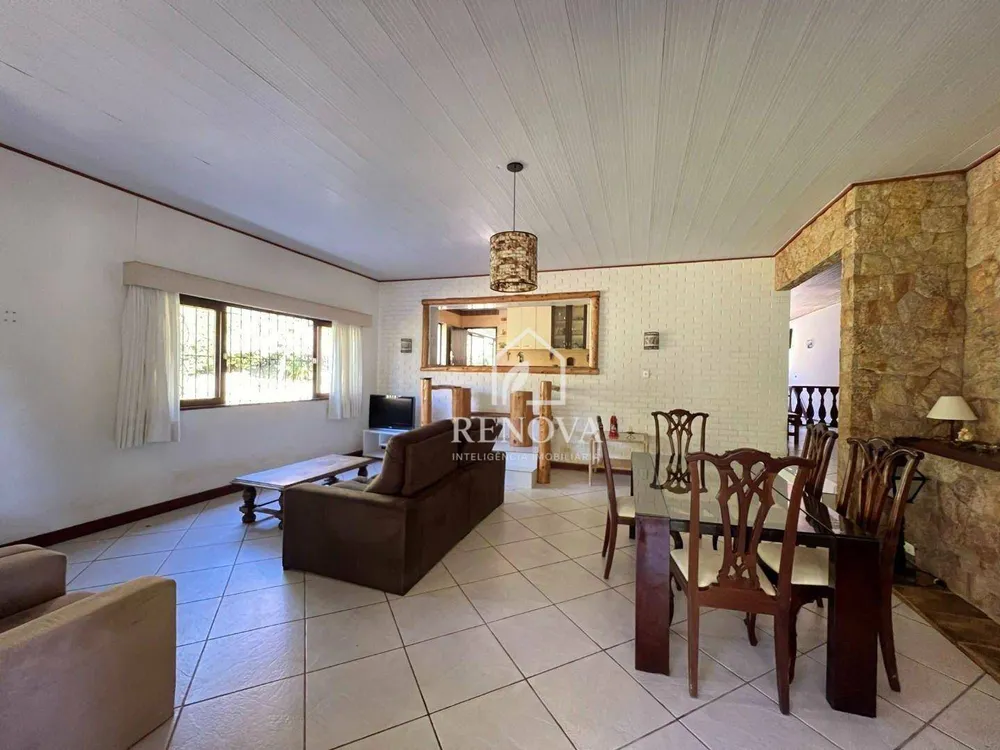 Casa, 4 quartos, 266 m² - Foto 3
