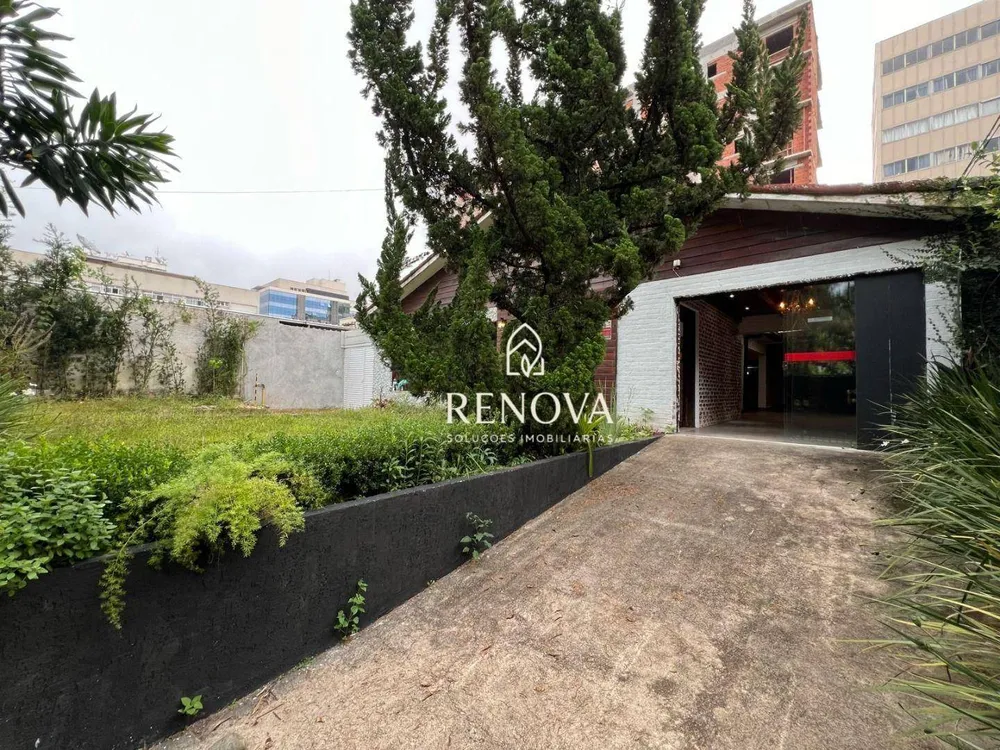 Casa, 1 quarto, 207 m² - Foto 1