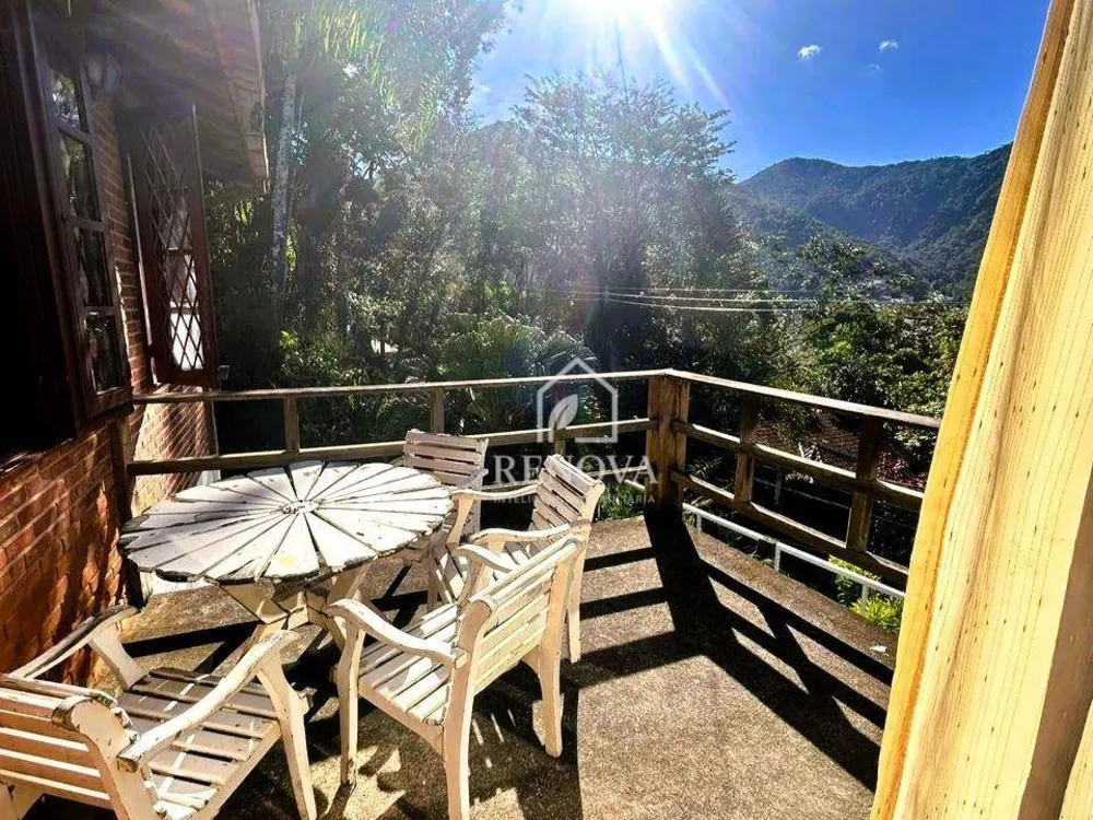 Casa, 4 quartos, 209 m² - Foto 2