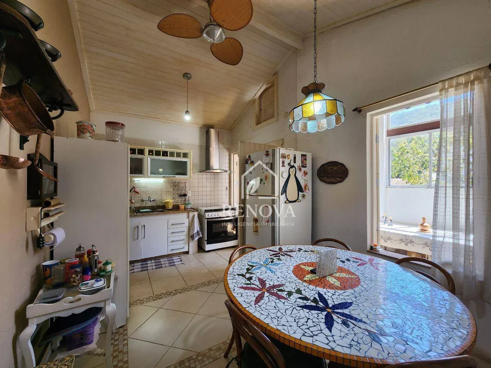 Casa, 4 quartos, 269 m² - Foto 9