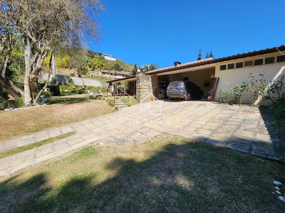 Casa, 4 quartos, 269 m² - Foto 31