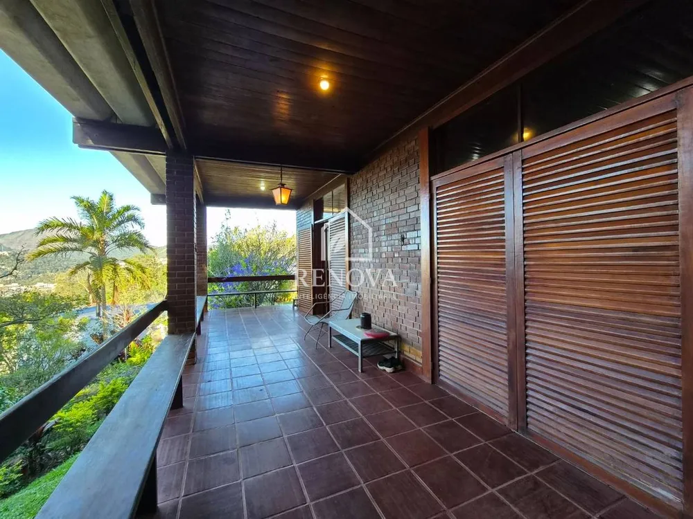 Casa, 4 quartos, 202 m² - Foto 2