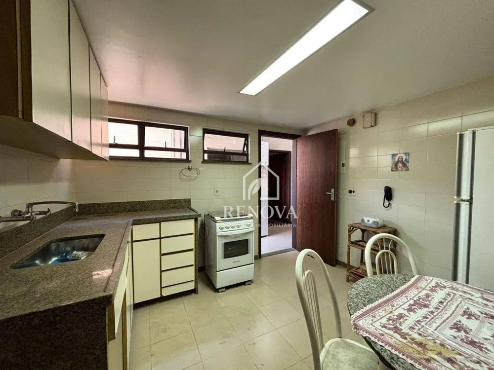 Apartamento, 3 quartos, 130 m² - Foto 2