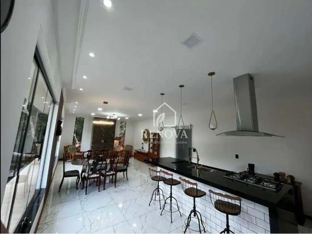 Casa, 3 quartos, 240 m² - Foto 11