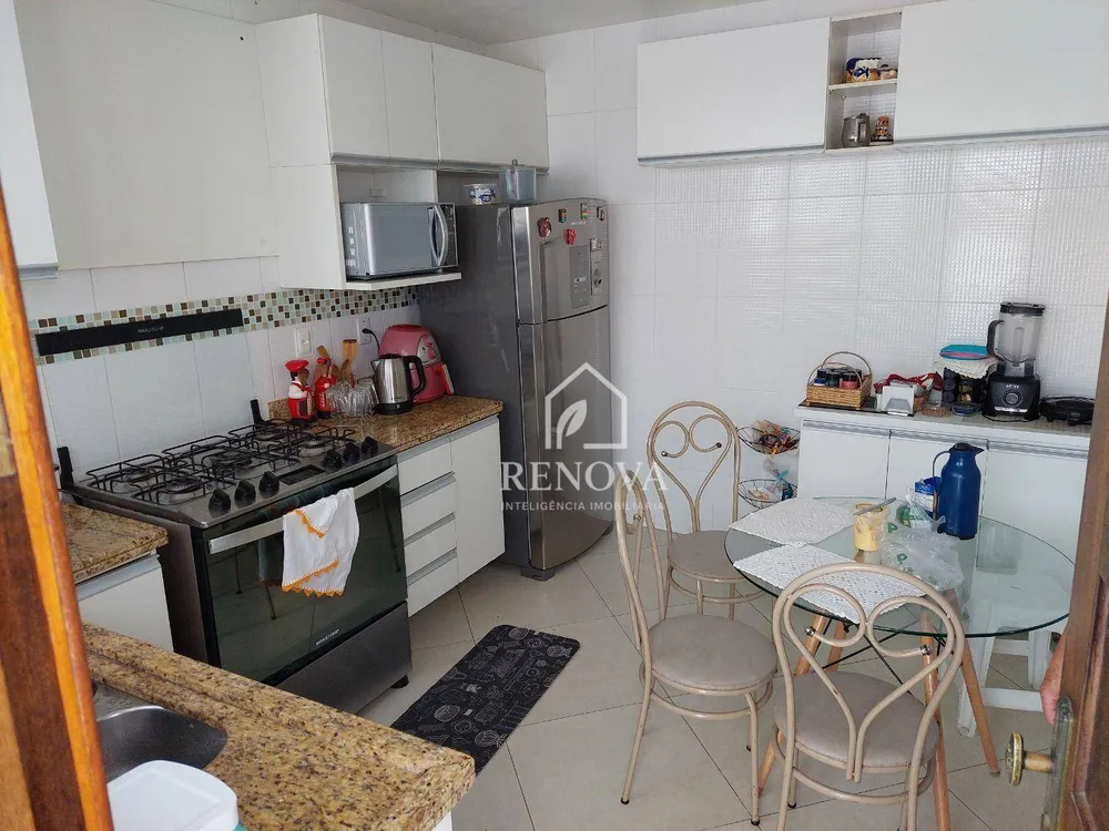 Casa, 6 quartos, 201 m² - Foto 3