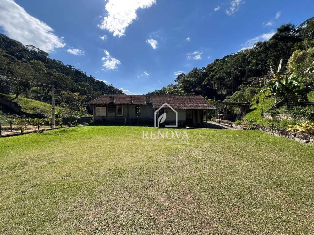 Casa, 3 quartos, 248 m² - Foto 26