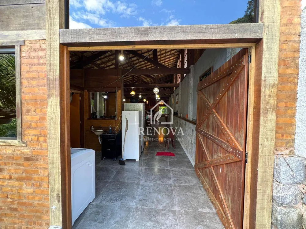 Casa, 3 quartos, 248 m² - Foto 2
