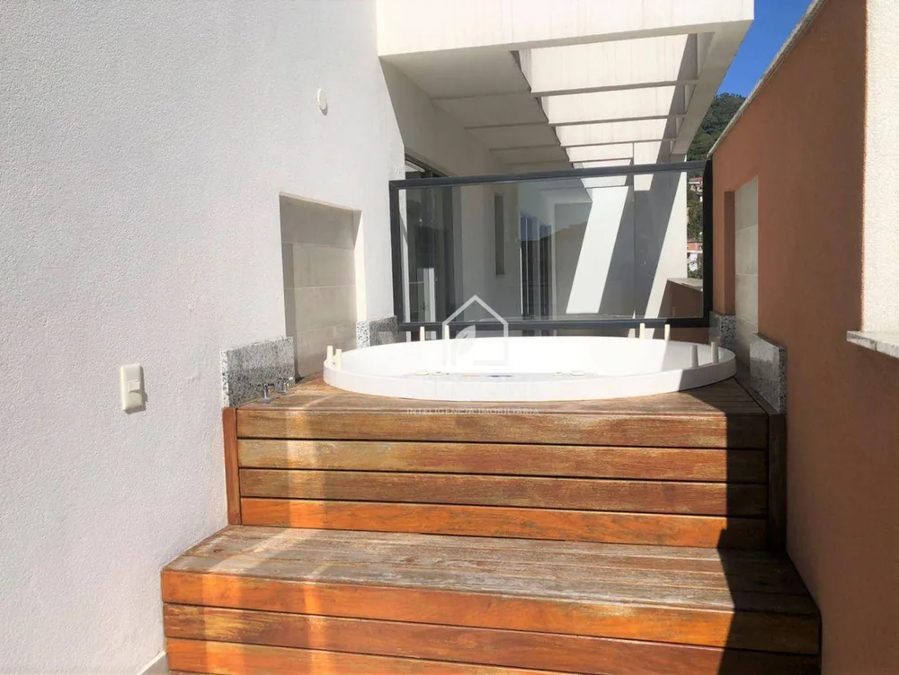 Cobertura, 3 quartos, 207 m² - Foto 8