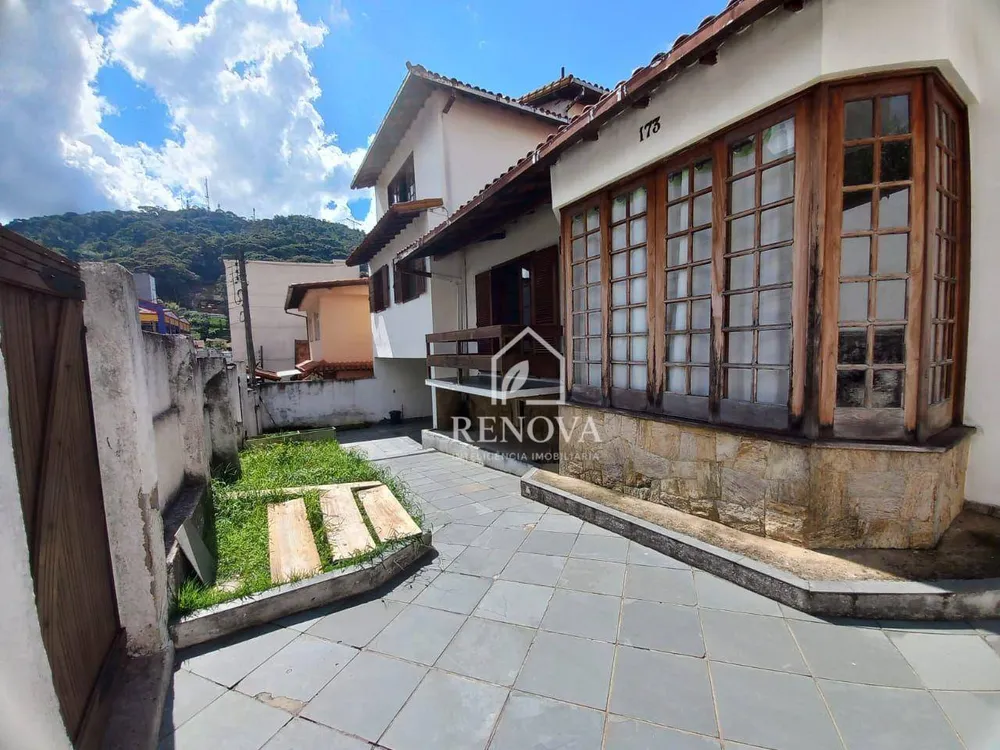 Casa, 5 quartos, 262 m² - Foto 2
