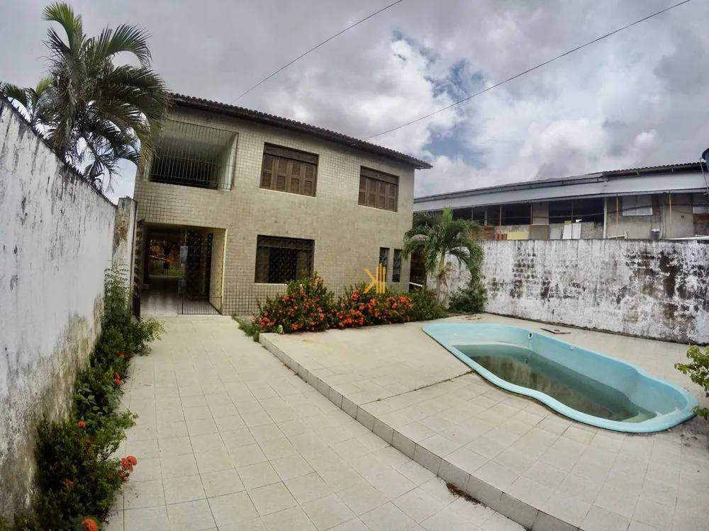 Casa, 5 quartos, 315 m² - Foto 1