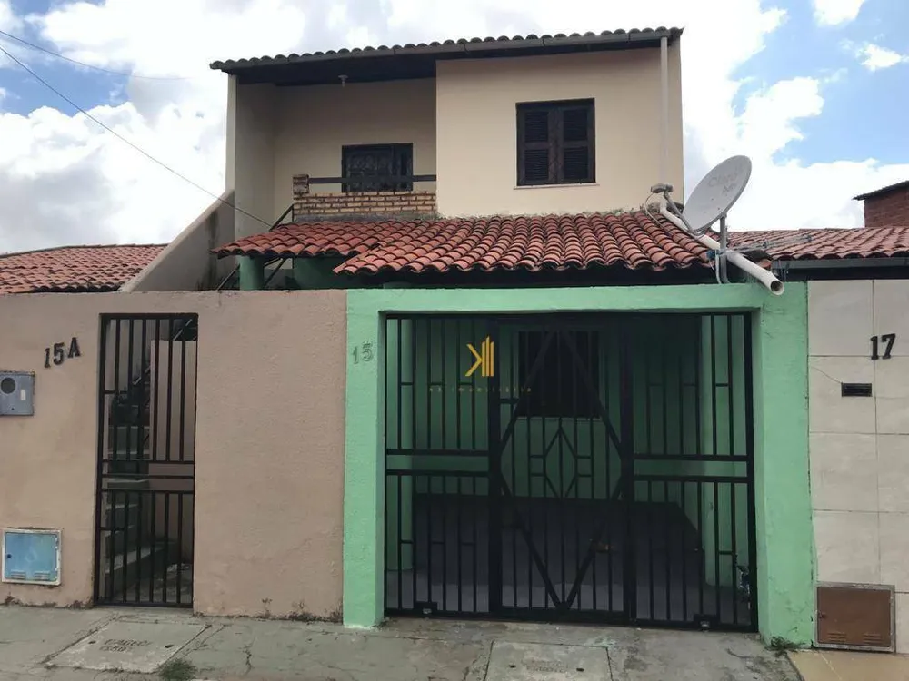 Casa, 4 quartos, 204 m² - Foto 1