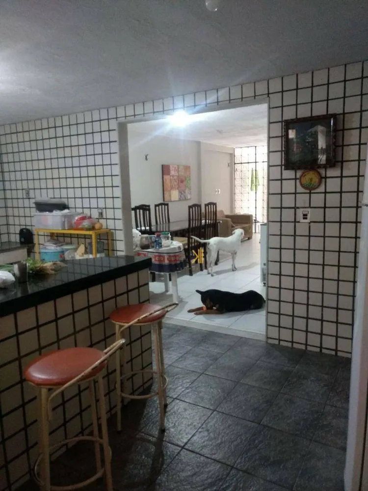 Casa, 3 quartos, 198 m² - Foto 2
