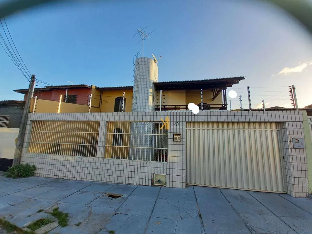 Casa, 4 quartos, 175 m² - Foto 1
