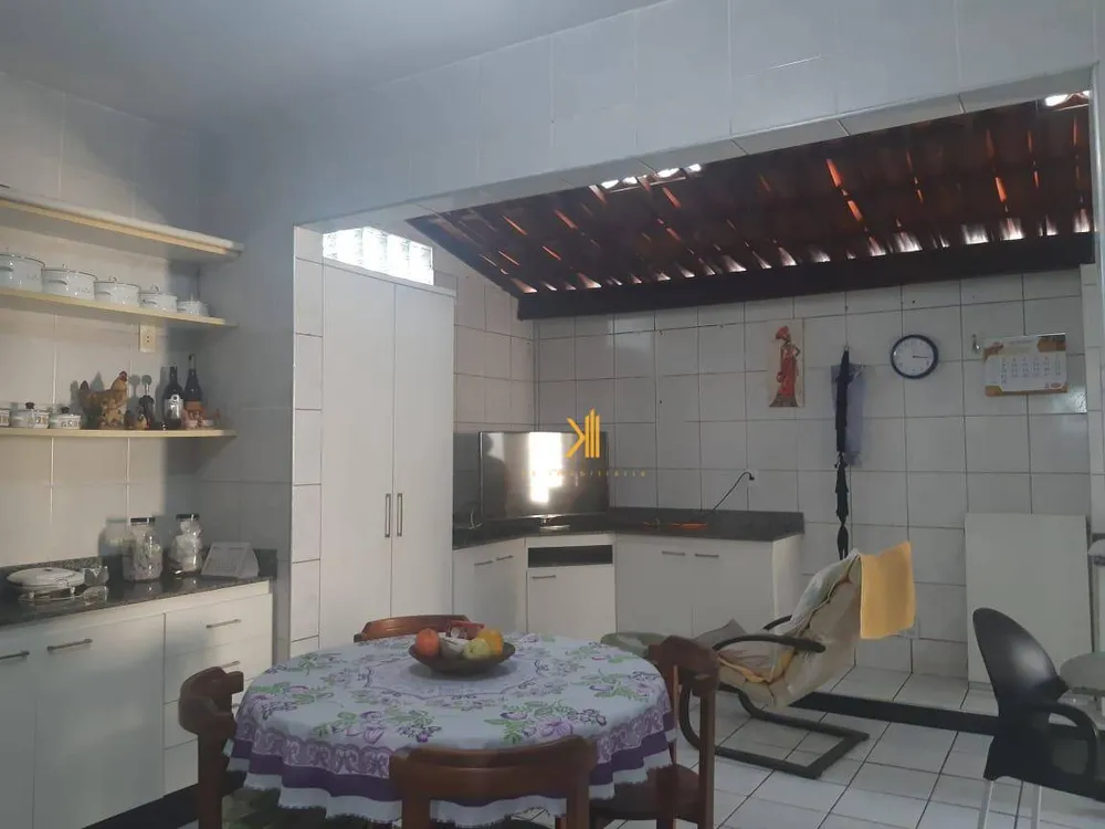 Casa, 4 quartos, 253 m² - Foto 3