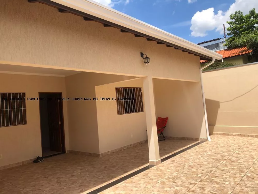 Casa à venda com 2 quartos, 240m² - Foto 2