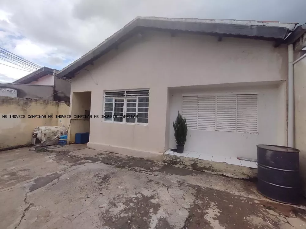 Casa à venda com 6 quartos, 300m² - Foto 2