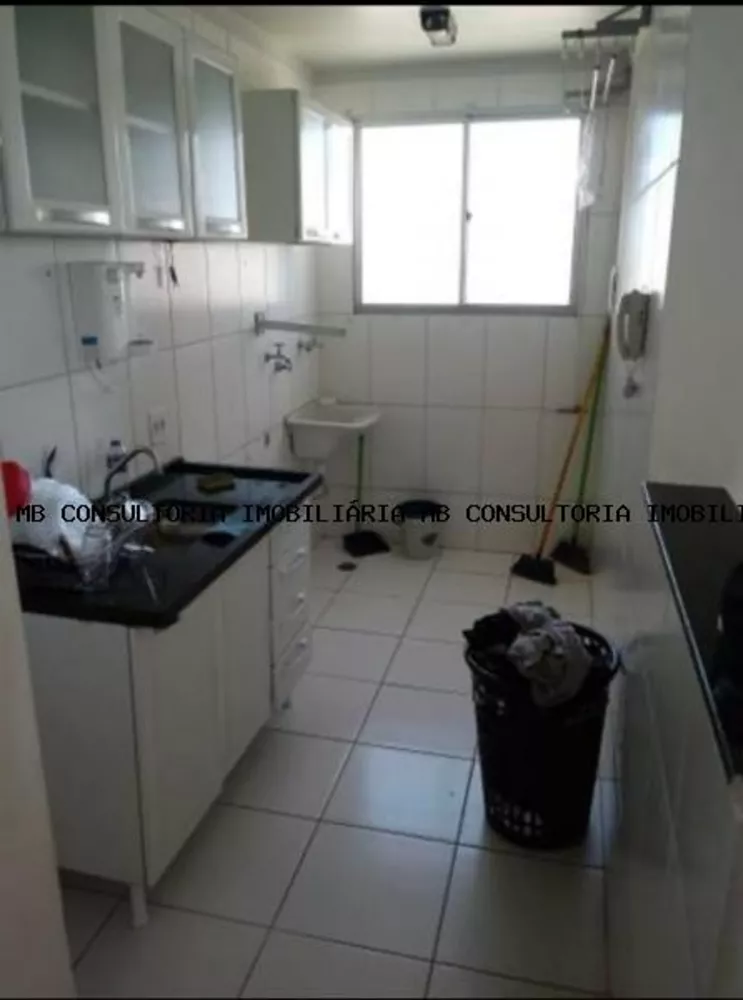 Apartamento à venda com 2 quartos, 44m² - Foto 2