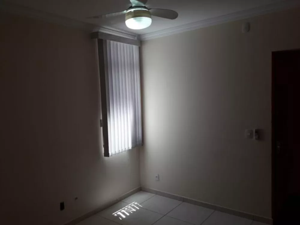 Apartamento à venda com 2 quartos, 43m² - Foto 4