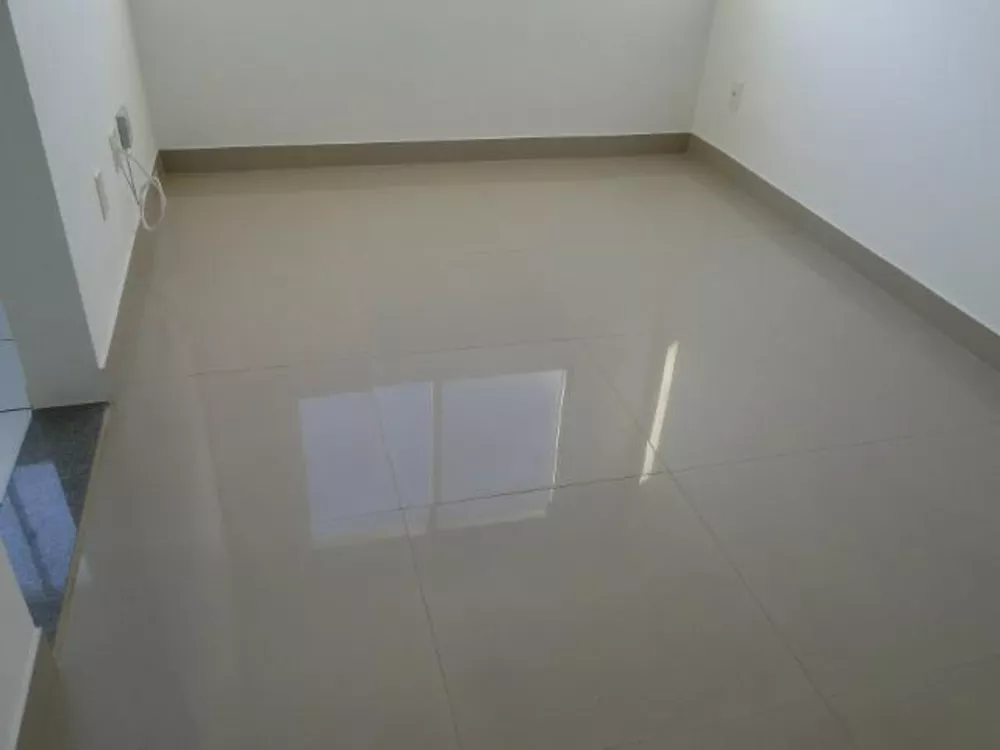 Apartamento à venda com 2 quartos, 45m² - Foto 4