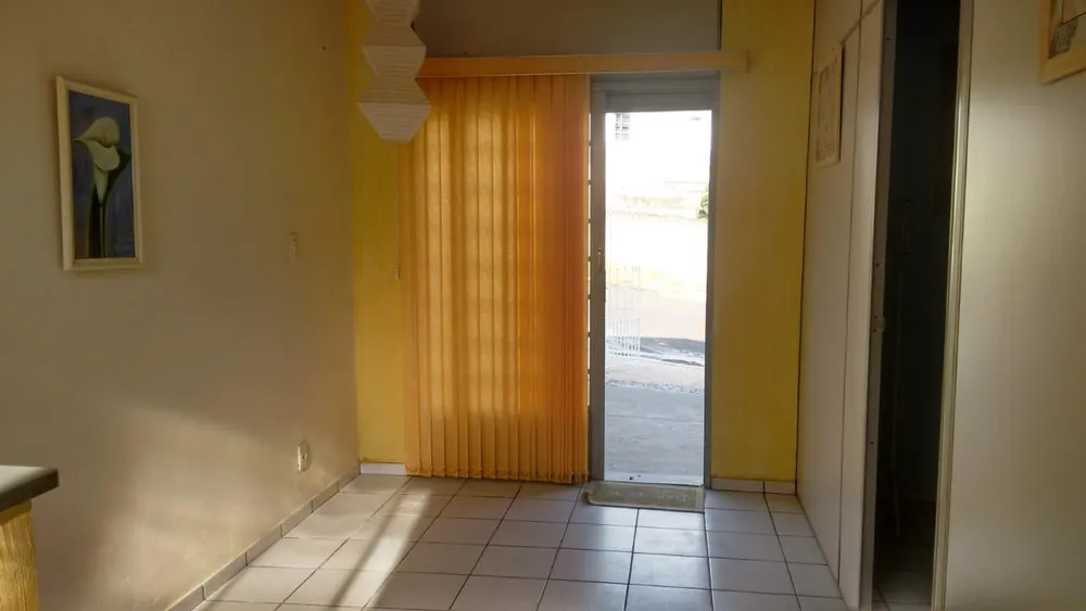 Casa, 3 quartos, 208 m² - Foto 1