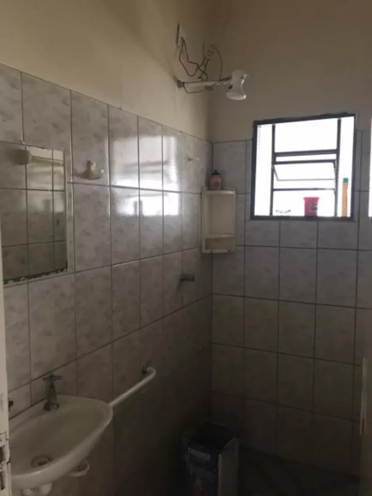 Casa à venda com 3 quartos, 348m² - Foto 4