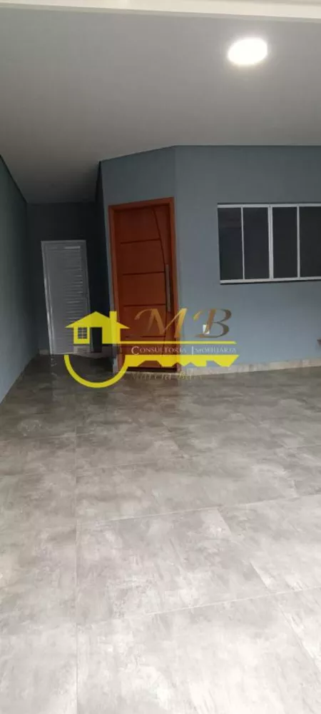 Casa à venda com 2 quartos, 120m² - Foto 2