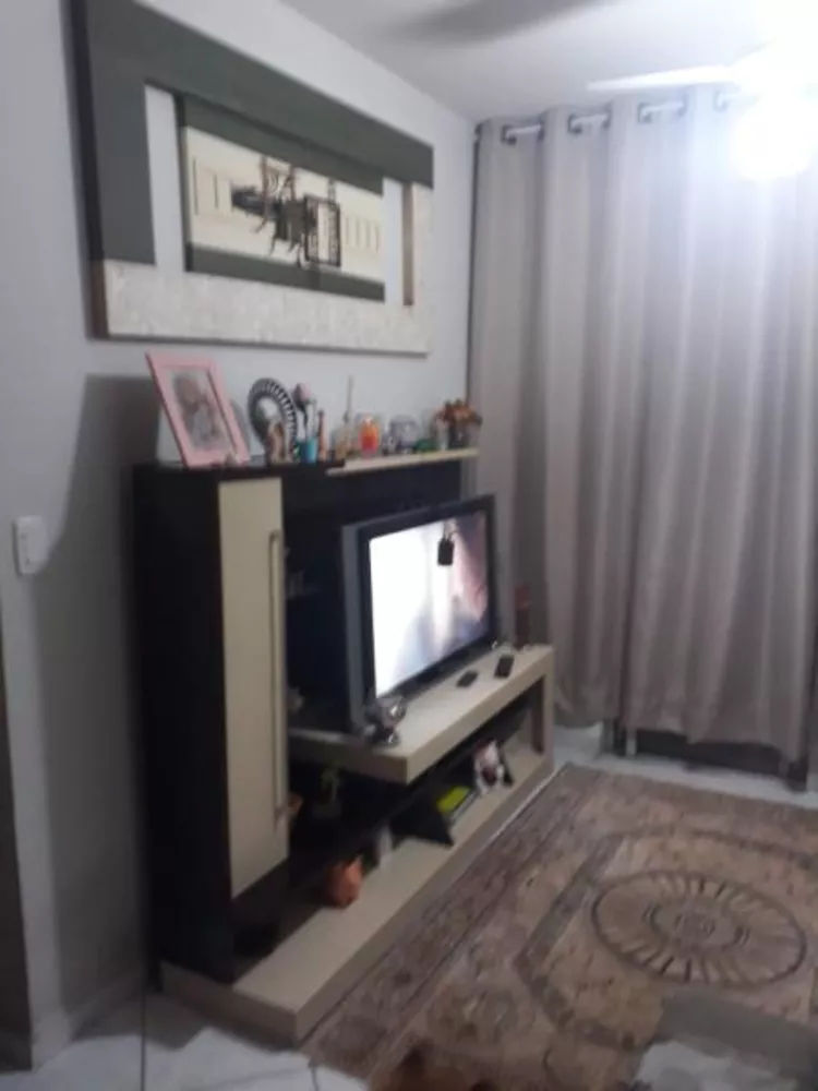 Apartamento à venda com 3 quartos - Foto 2