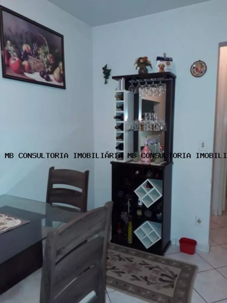 Apartamento à venda com 3 quartos, 70m² - Foto 2