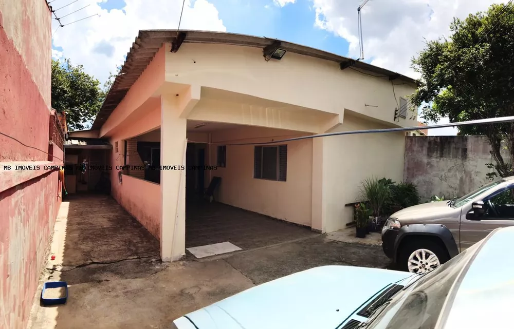 Casa à venda com 3 quartos, 250m² - Foto 1