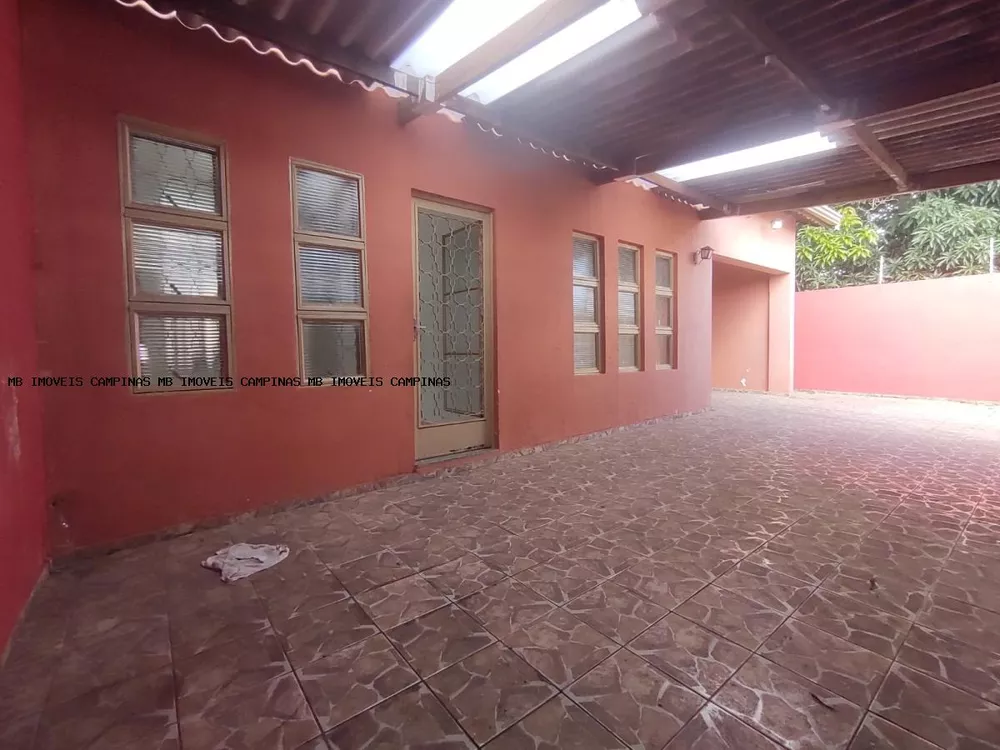 Casa à venda com 5 quartos, 300m² - Foto 2