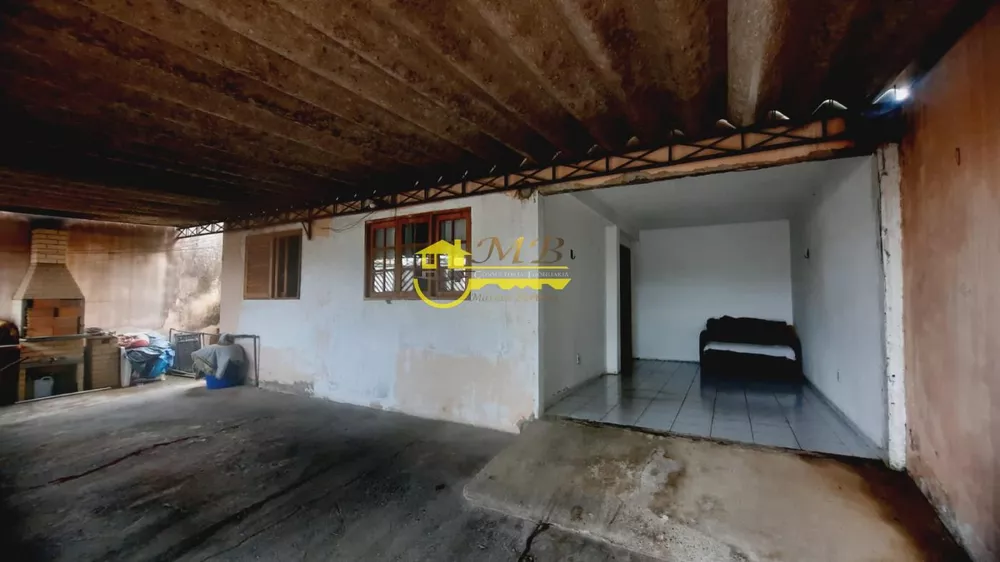 Casa à venda com 3 quartos, 200m² - Foto 2