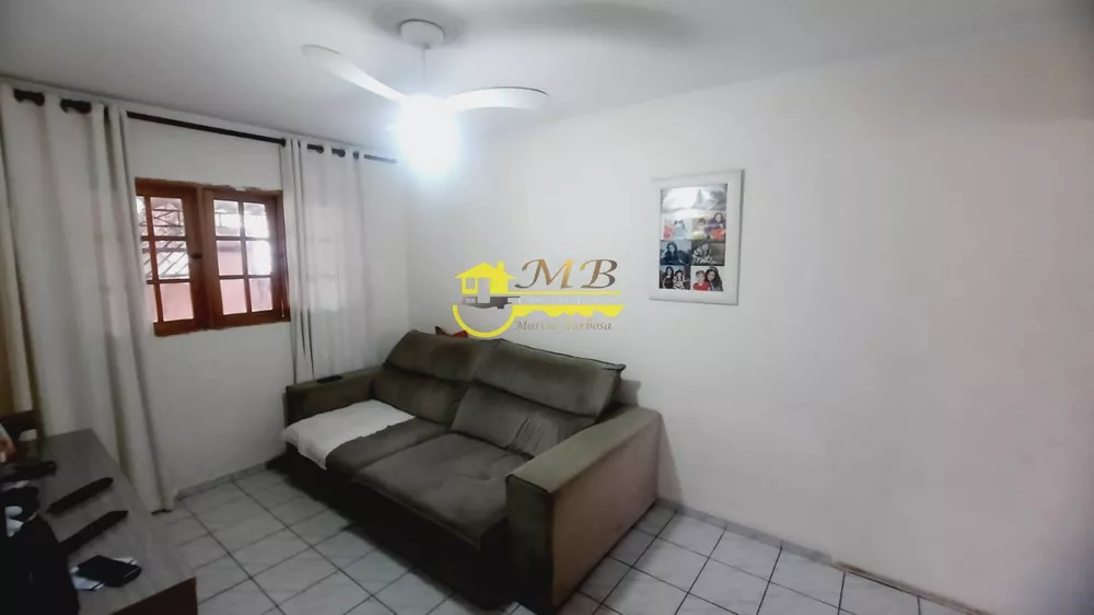 Casa à venda com 3 quartos, 200m² - Foto 3