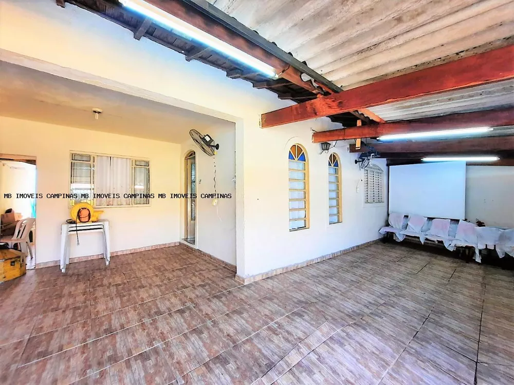 Casa à venda com 3 quartos, 180m² - Foto 1