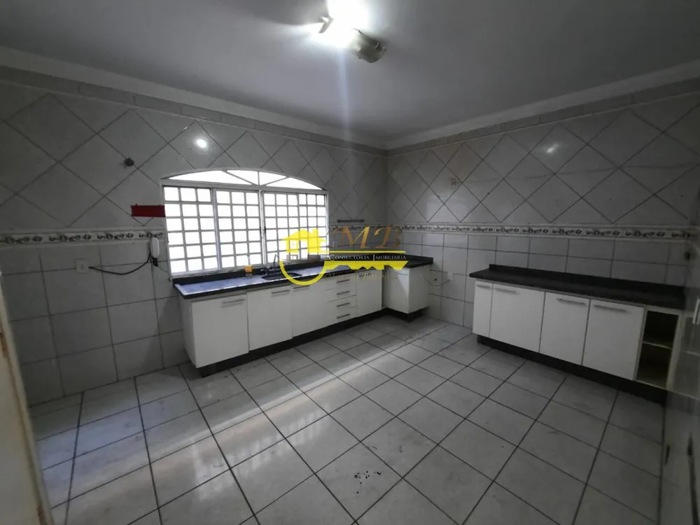 Casa, 4 quartos, 200 m² - Foto 6