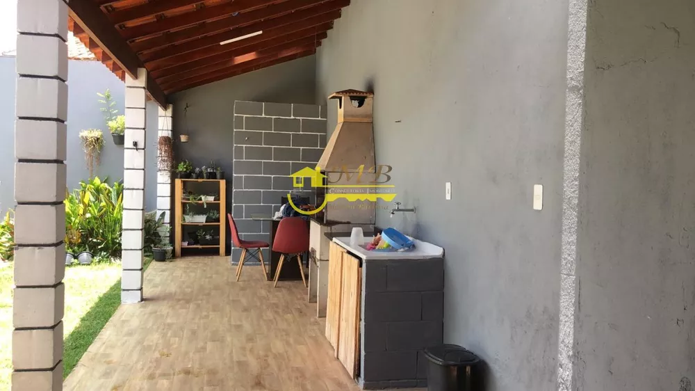 Casa à venda com 3 quartos, 250m² - Foto 4