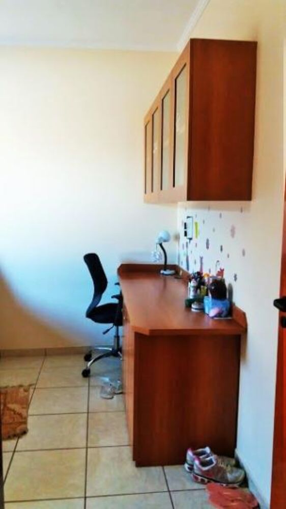 Casa à venda com 3 quartos, 400m² - Foto 2
