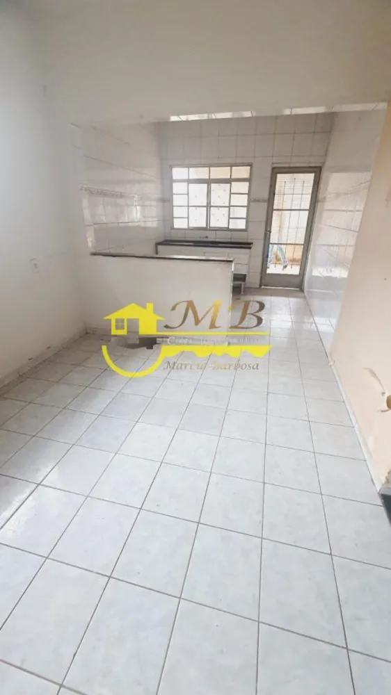 Casa, 2 quartos, 200 m² - Foto 1