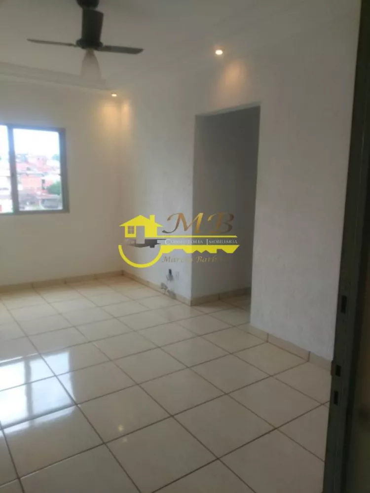 Apartamento à venda com 2 quartos, 60m² - Foto 2