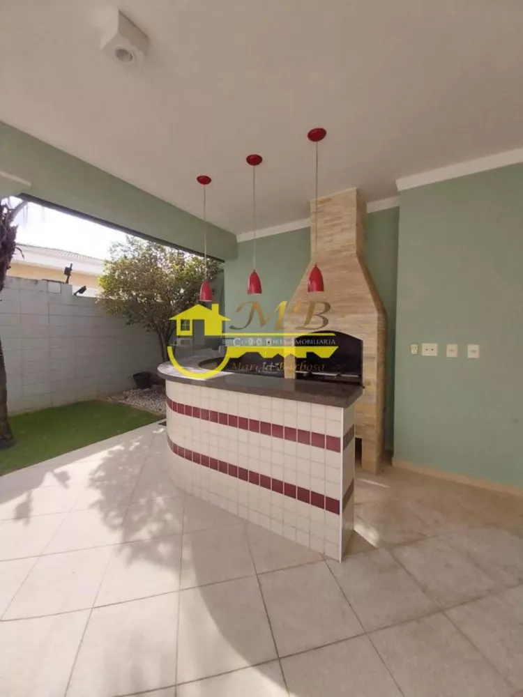 Casa para alugar com 4 quartos, 315m² - Foto 3