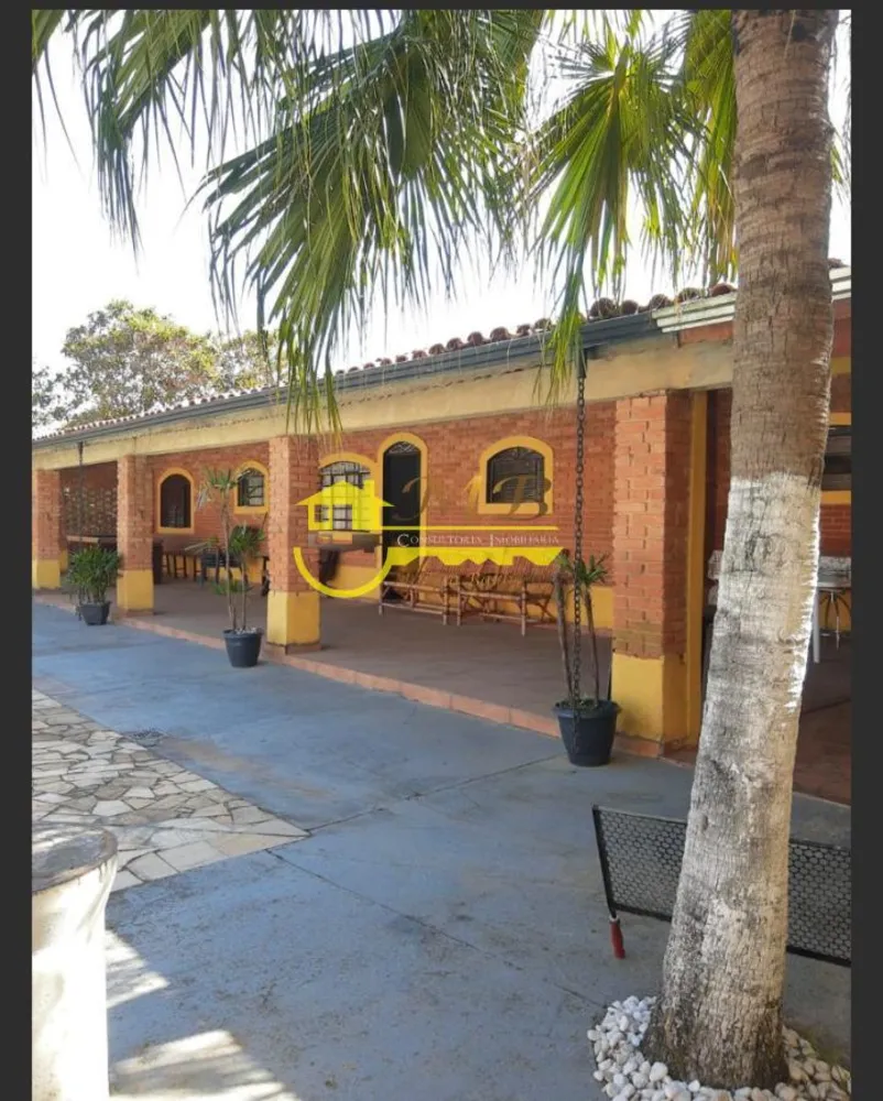Chácara, 3 quartos, 2100 m² - Foto 2