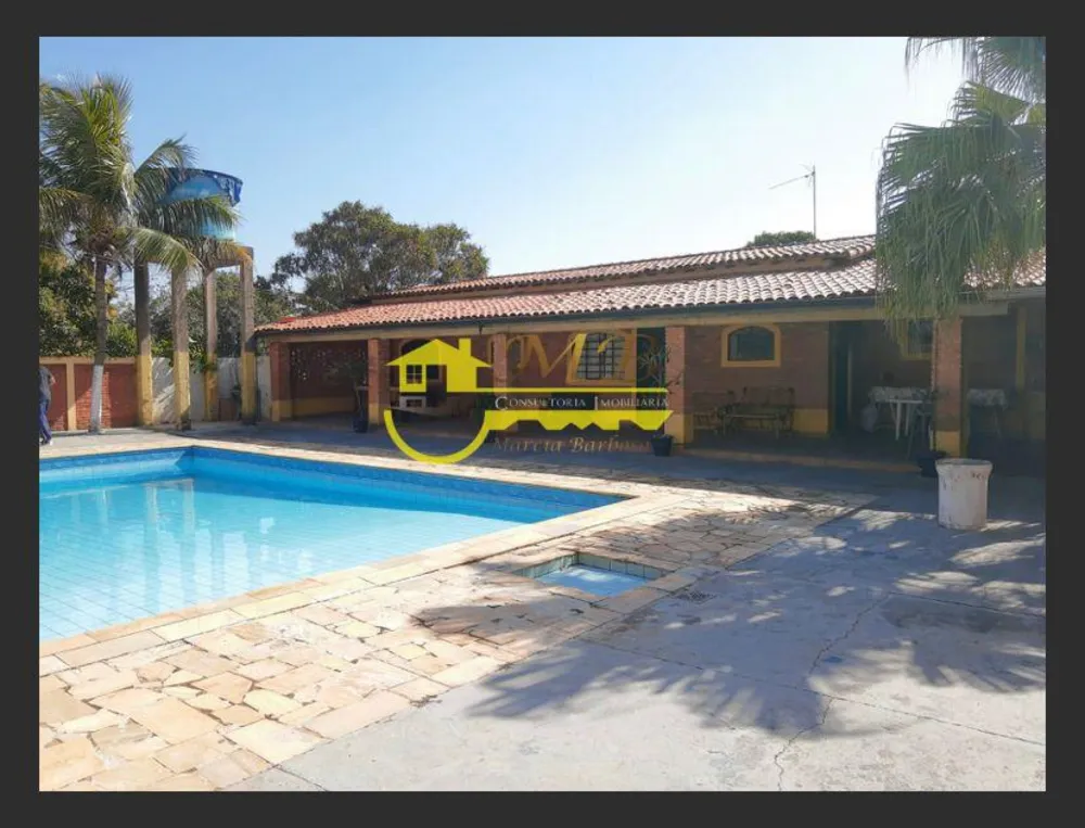 Chácara, 3 quartos, 2100 m² - Foto 1