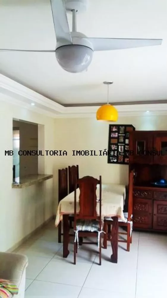 Casa à venda com 3 quartos, 200m² - Foto 4