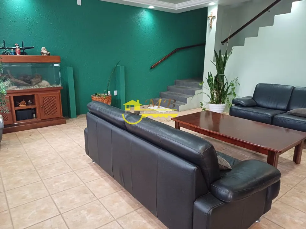 Casa, 3 quartos, 238 m² - Foto 4